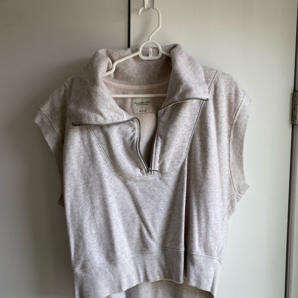 Abercrombie Sleeveless Zip-Up Top
